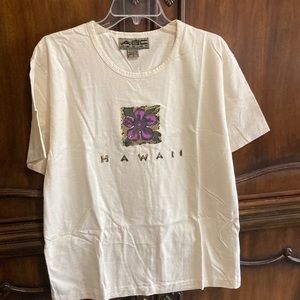 Ladies  Cream color Hawaii T-shirt size L